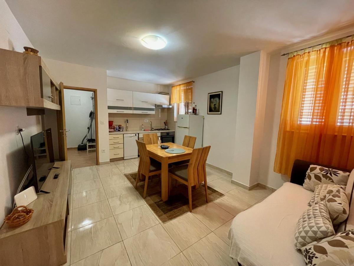 Lovro #1 & #2 Apartments 茨雷斯 外观 照片